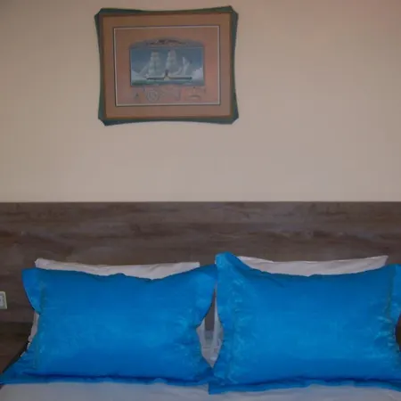 Kusadasi Guest House ゲストハウス 2*
