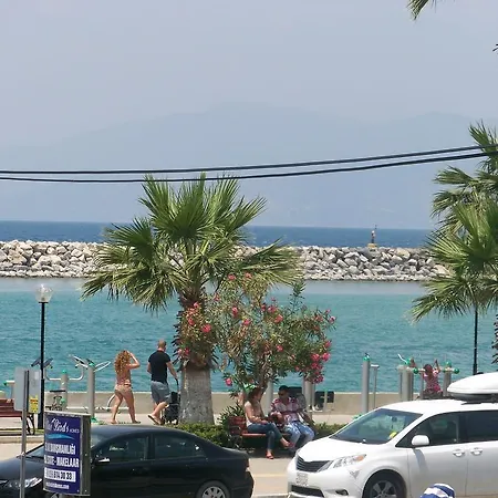 Kusadasi Guest House クシャダス