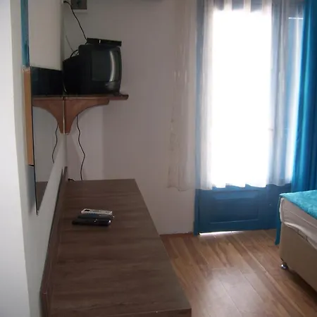 Kusadasi Guest House 2* クシャダス