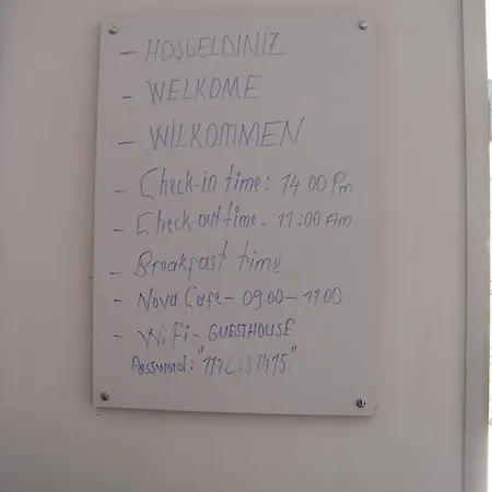 Kusadasi Guest House ゲストハウス