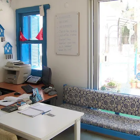 ゲストハウス Kusadasi Guest House クシャダス
