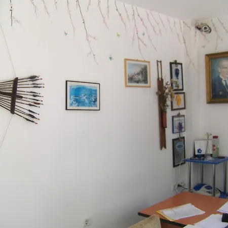 Kusadasi Guest House ゲストハウス クシャダス