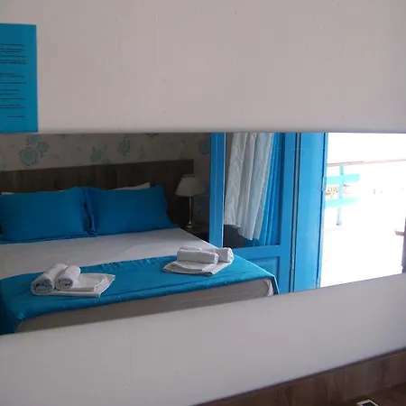 ゲストハウス Kusadasi Guest House 2*
