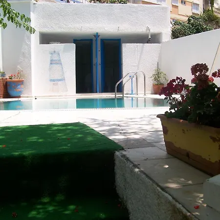 Kusadasi Guest House 2* クシャダス